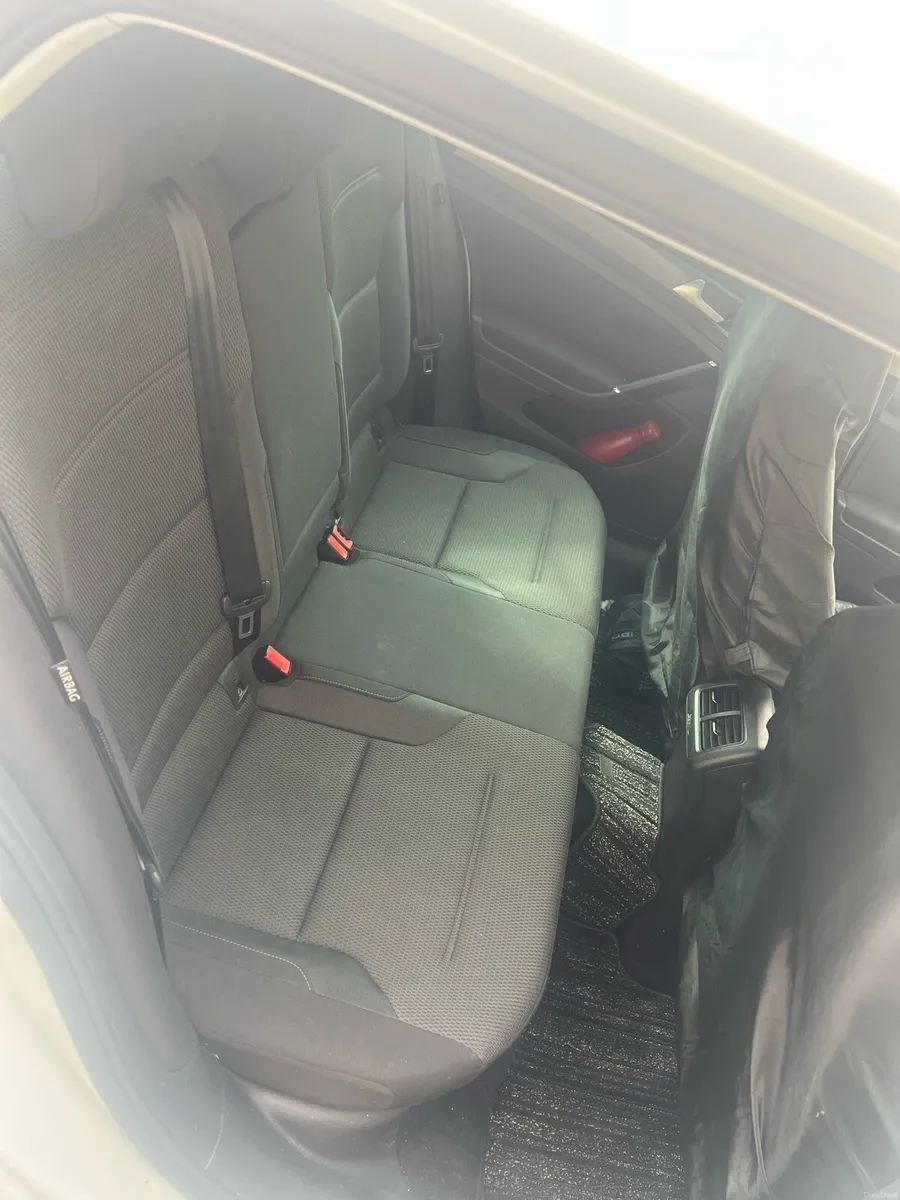 Volkswagen Golf 2019 - Image 5