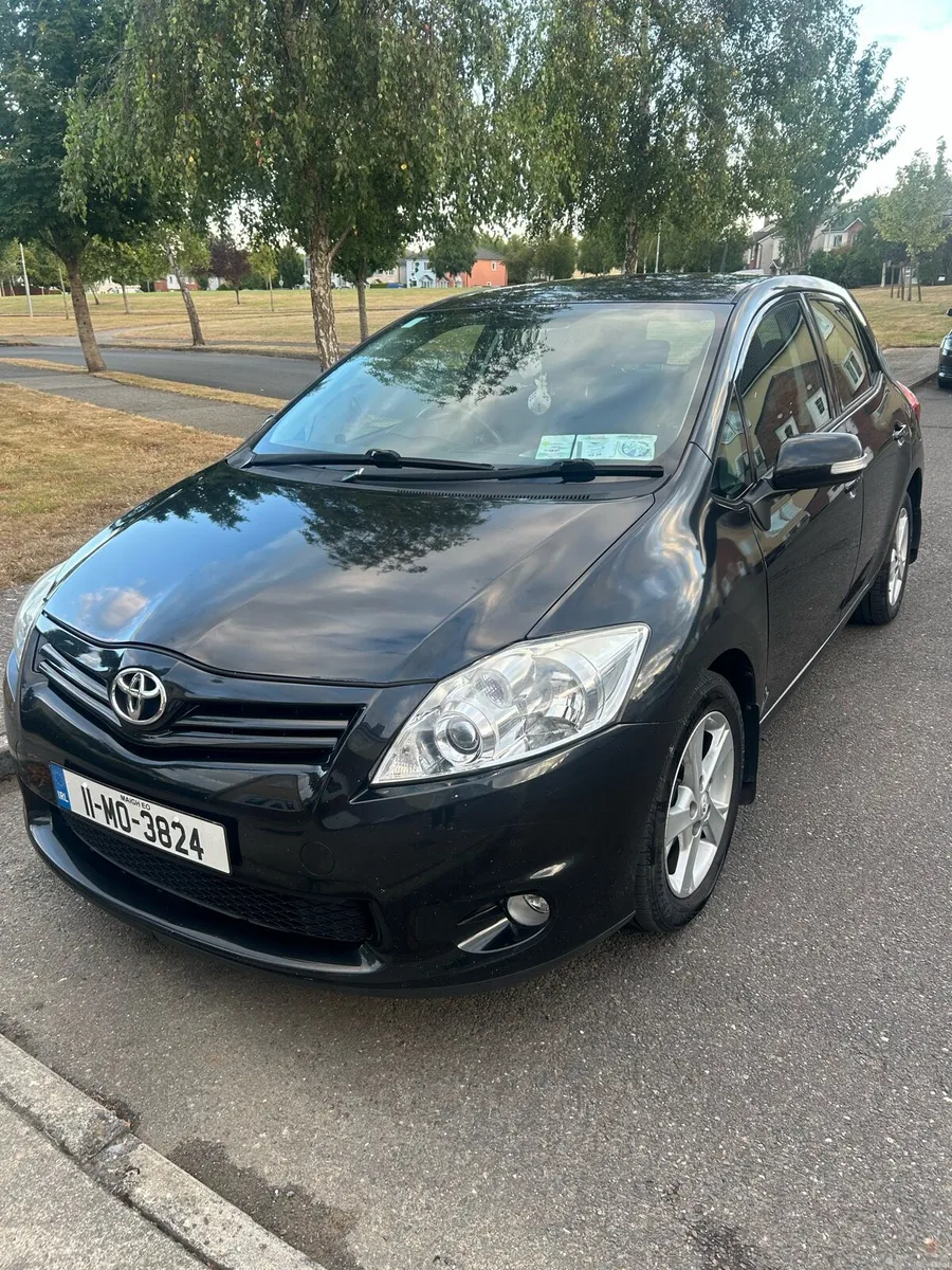 Toyota Auris 2011 1.33 TR VVT-i (with Bluetooth) - Image 1