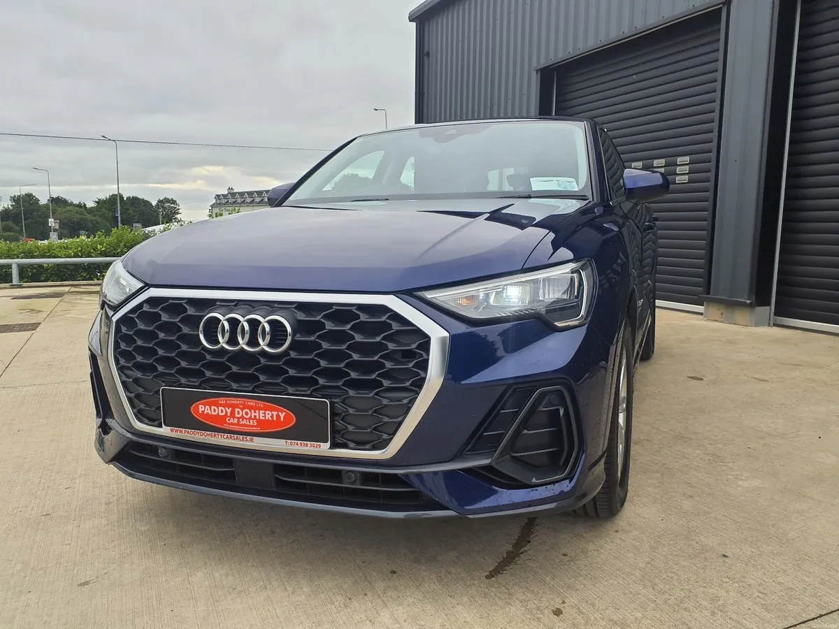 Audi Q3 2023 SE - Image 2