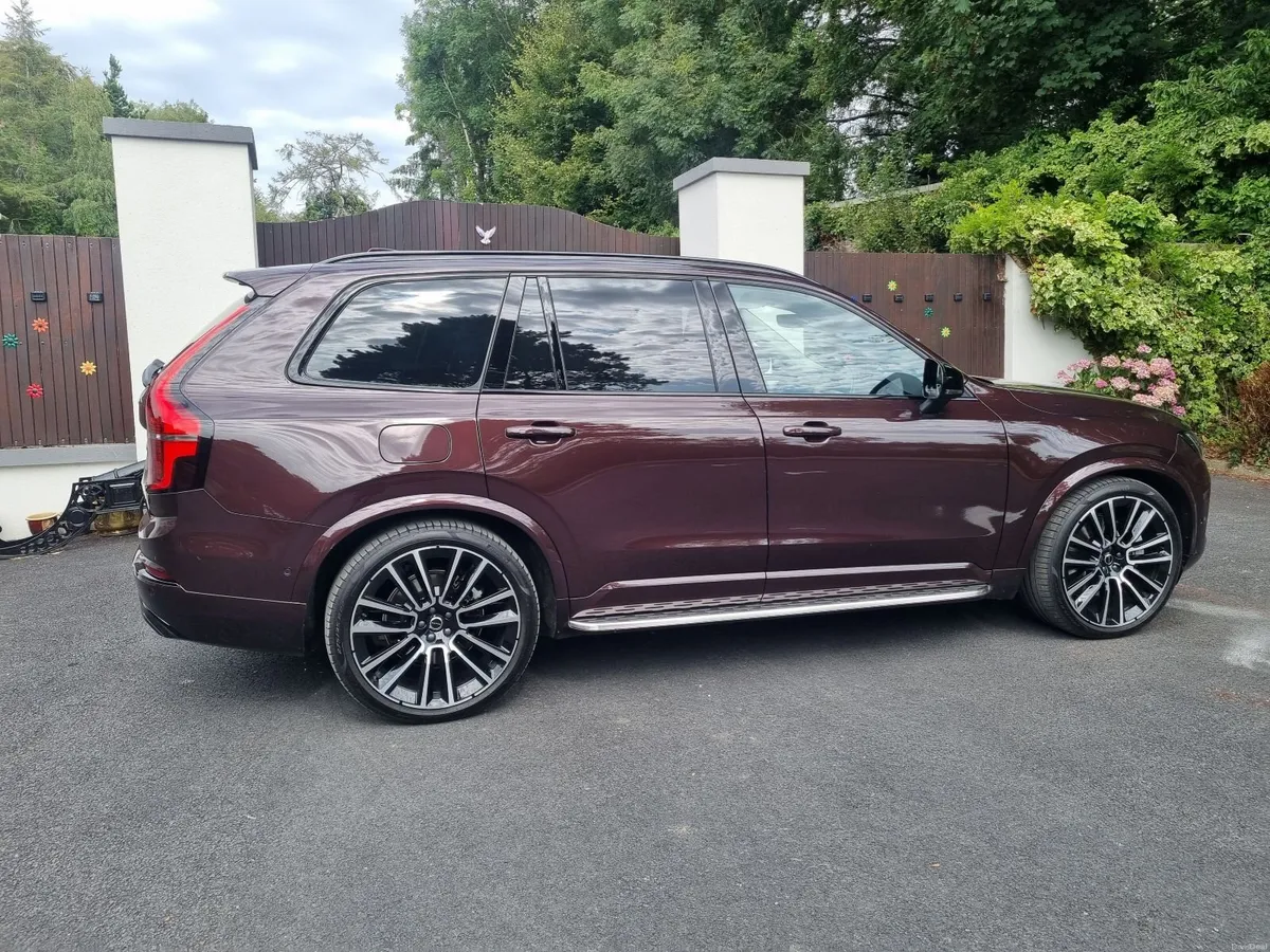 Volvo XC90 2025 - Image 3