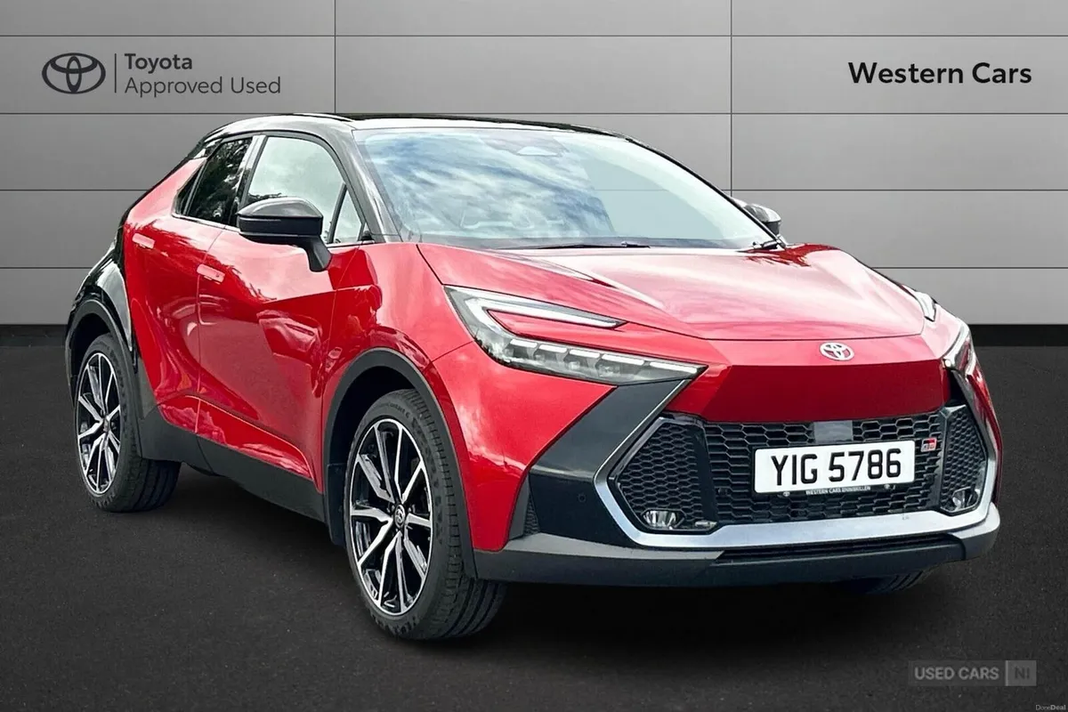 Toyota C-HR 2.0 VVT 13.6kWh GR SPORT CVT Euro 6 (s - Image 1