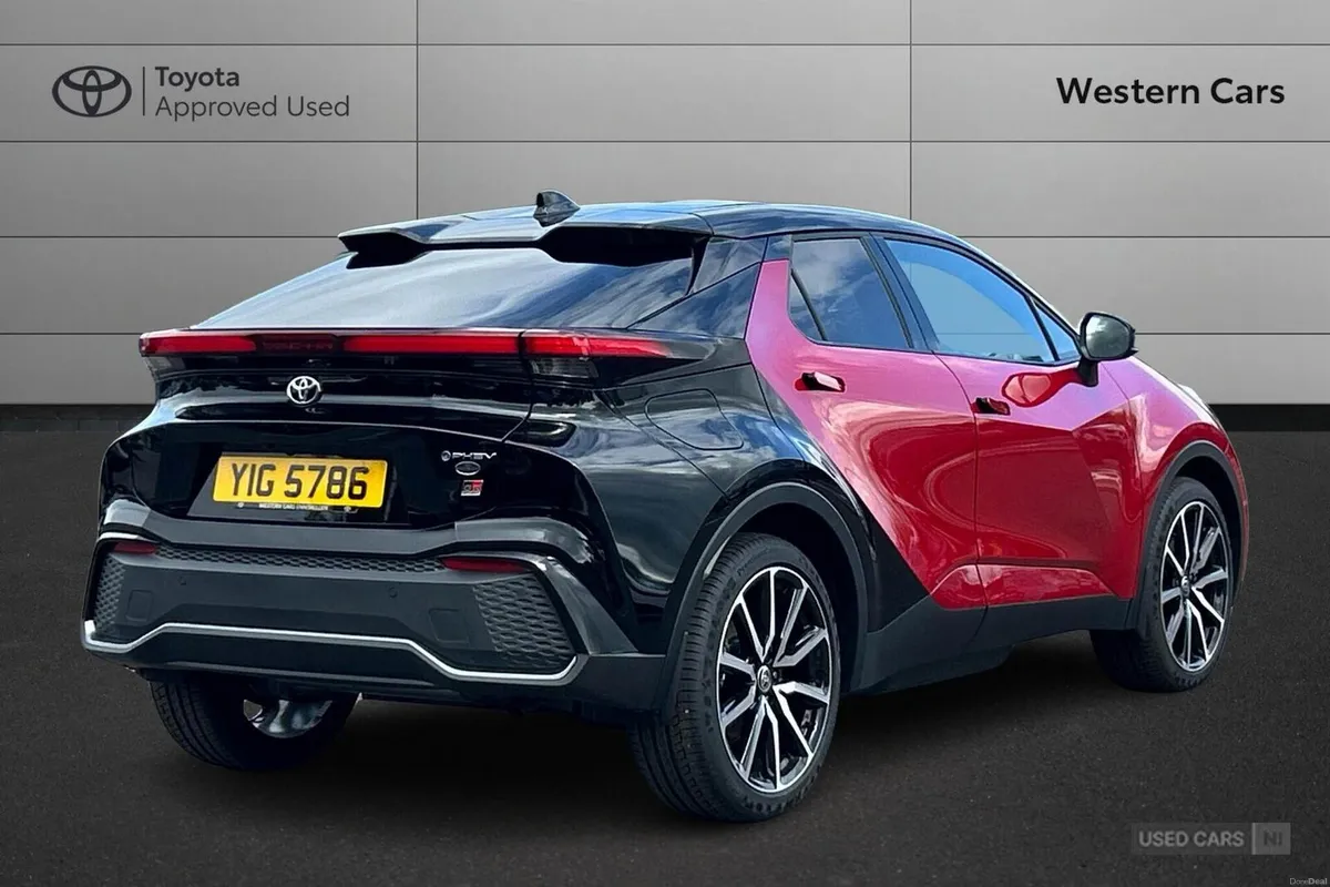 Toyota C-HR 2.0 VVT 13.6kWh GR SPORT CVT Euro 6 (s - Image 2