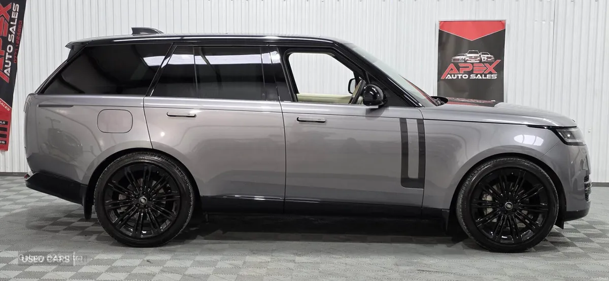 Land Rover Range Rover DIESEL ESTATE - Image 6