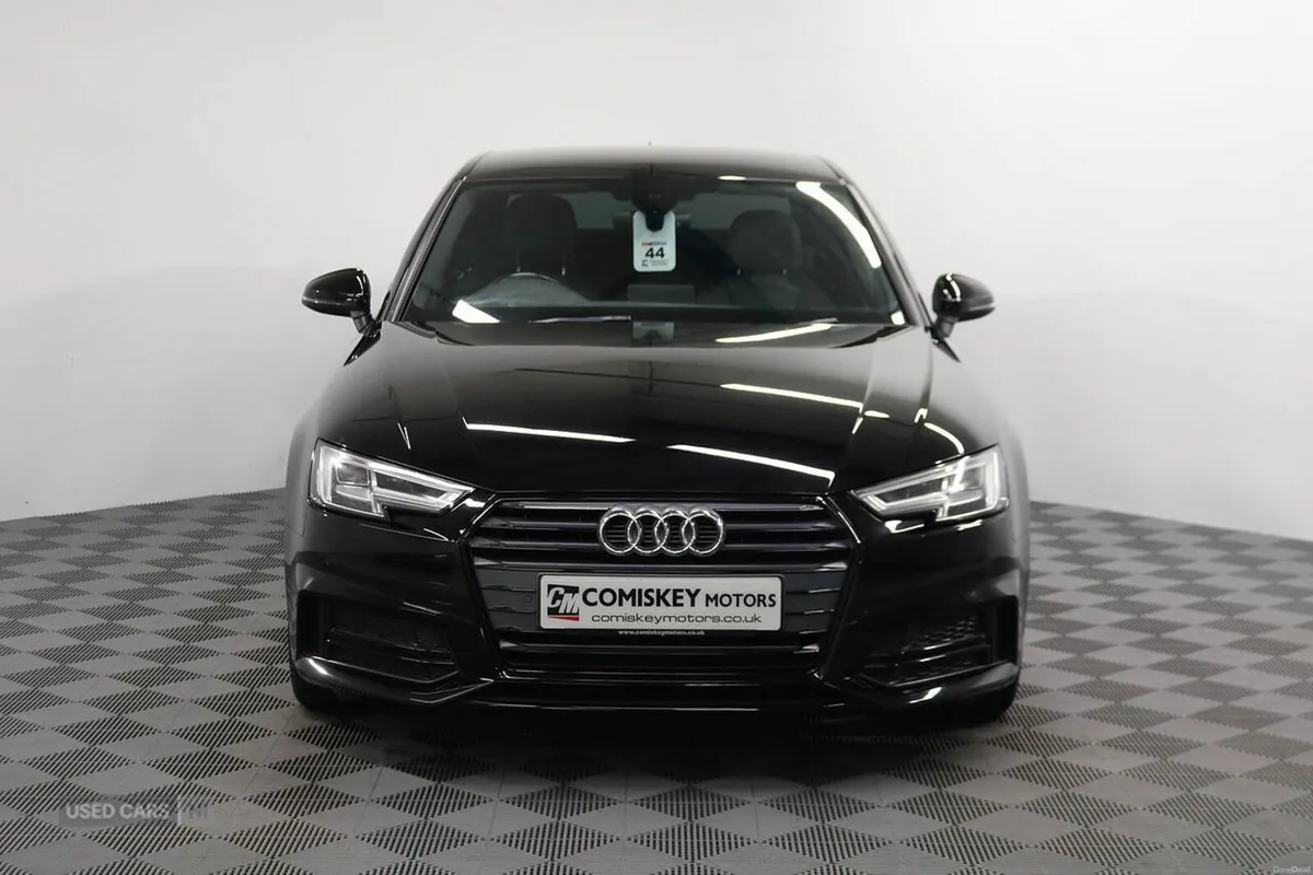 Audi A4 TFSI S line - Image 2
