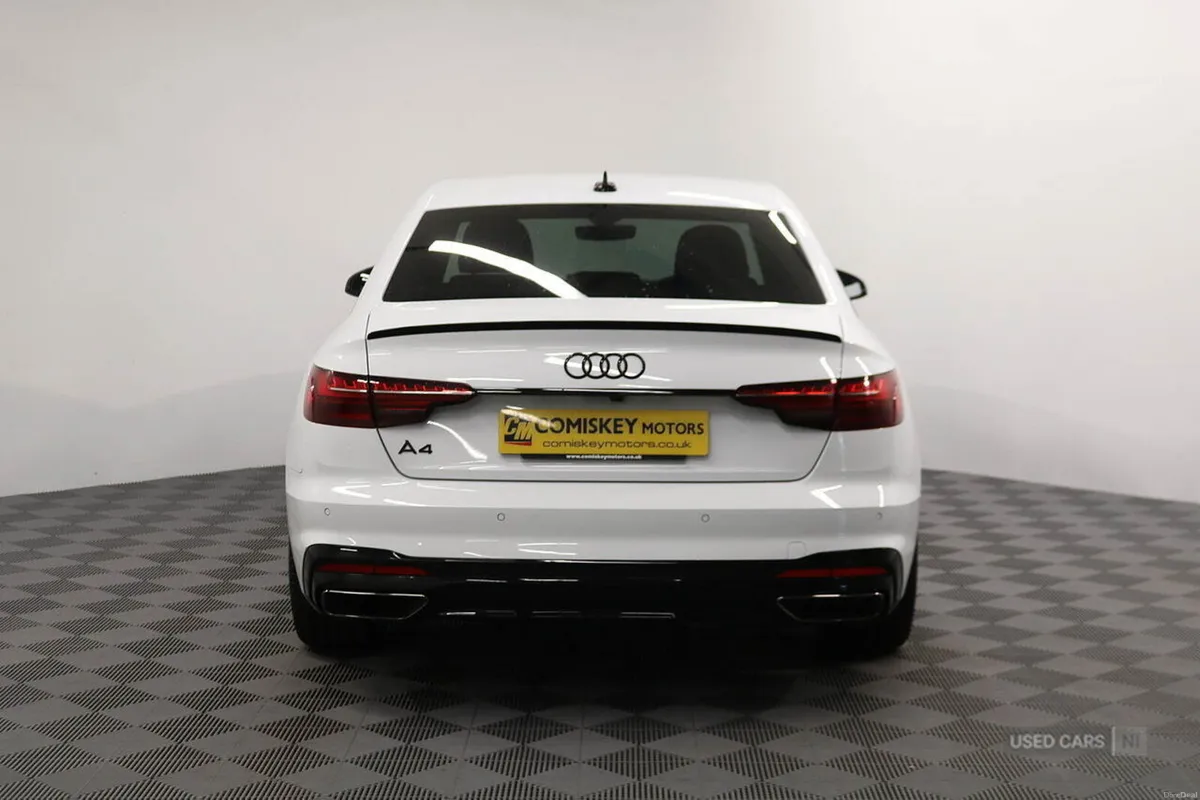Audi A4 TDI Black Edition - Image 5
