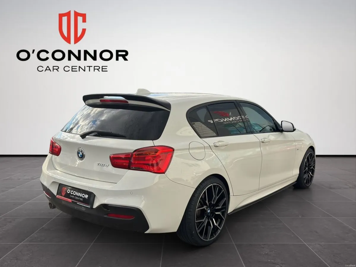 BMW 1-Series Small enough to throw around. classy - Image 6