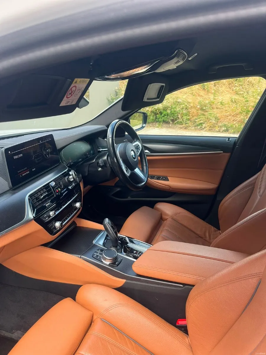 BMW 5-Series 2023 - Image 3