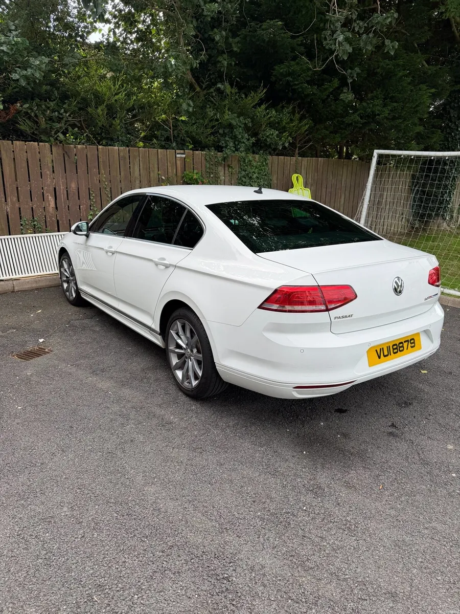 2016 Passat R-Line 2.0 Diesel - Image 3