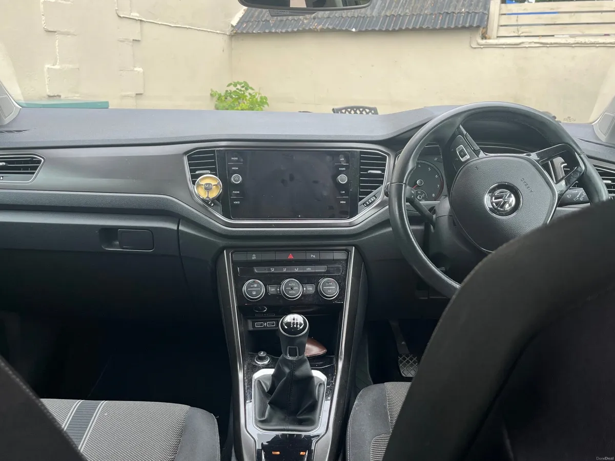 Volkswagen T-Roc 2019 - Image 3