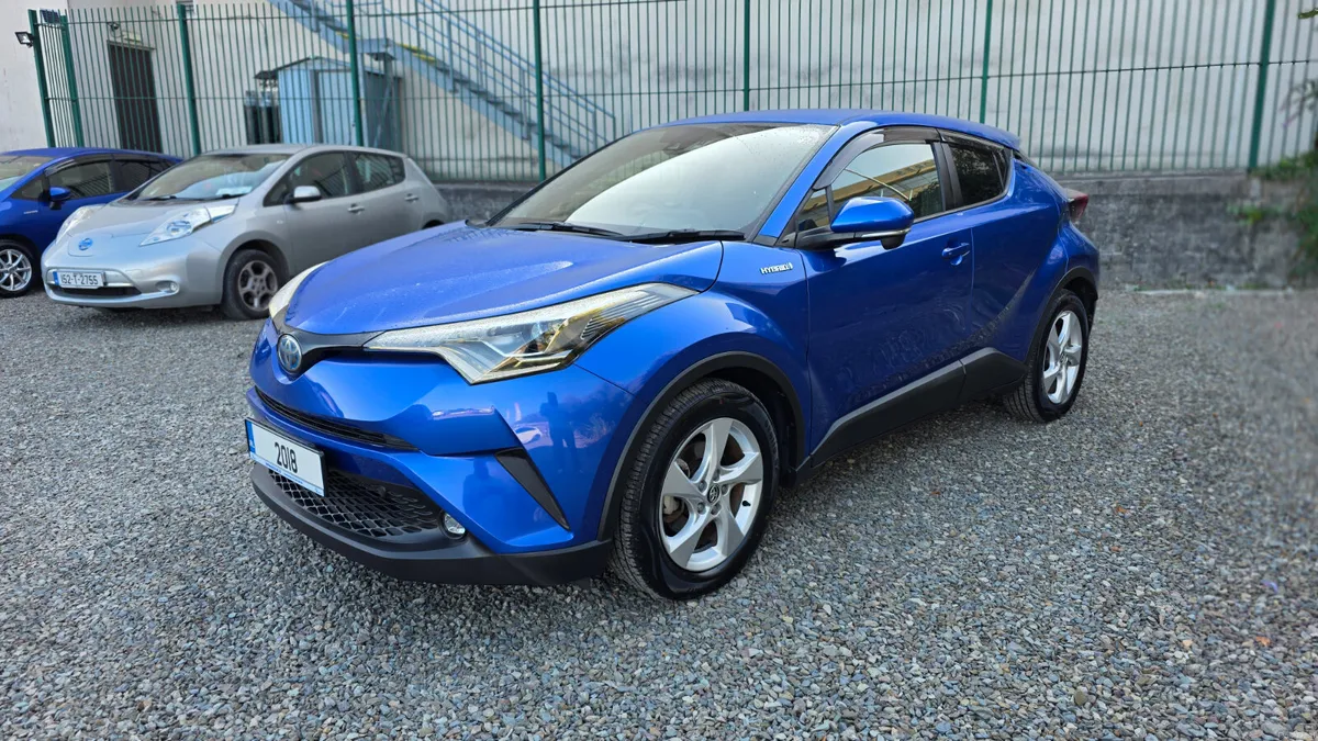 2018 Toyota CHR Hybrid - Image 4
