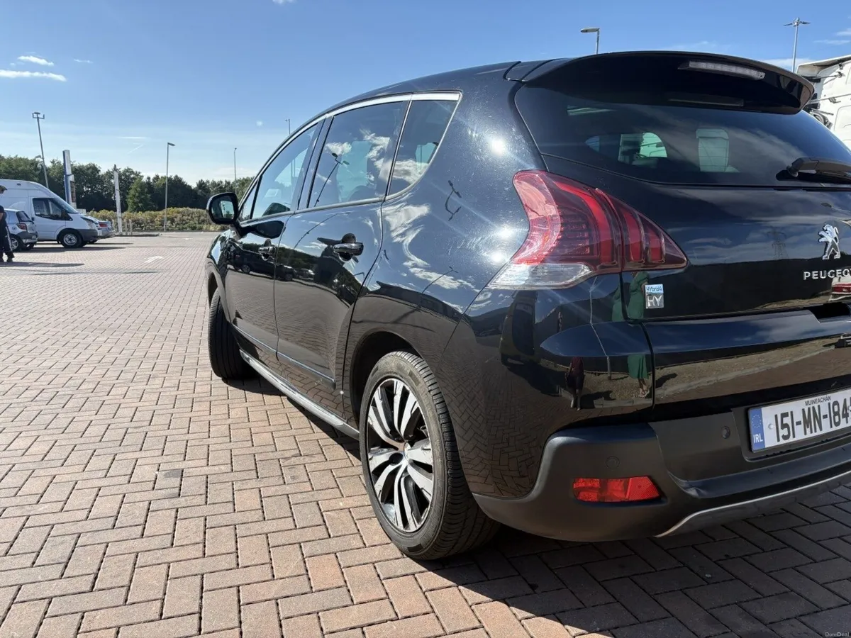 Peugeot 3008 4Hybrid 2015 Allure (200Hp) - Image 2