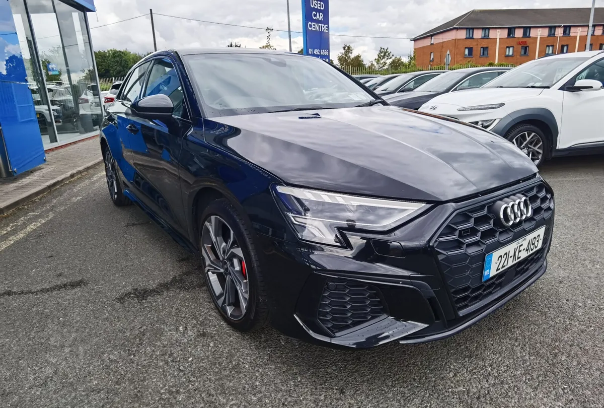 AUDI A3 45 TFSIe S LINE COMPETITION 245BHP AUTO - Image 3