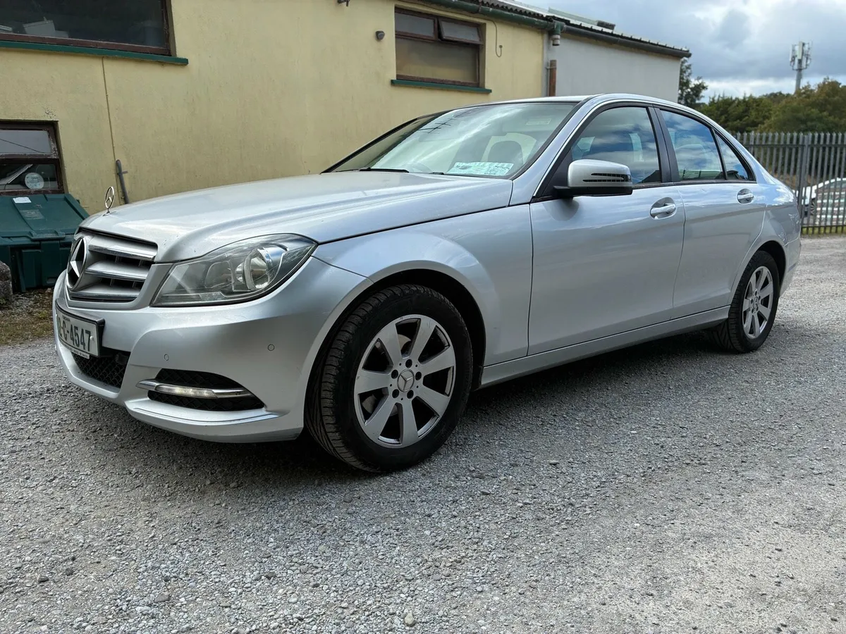 132 MERCEDES BENZ C200 AUTOMATIC NCT+TAX - Image 2