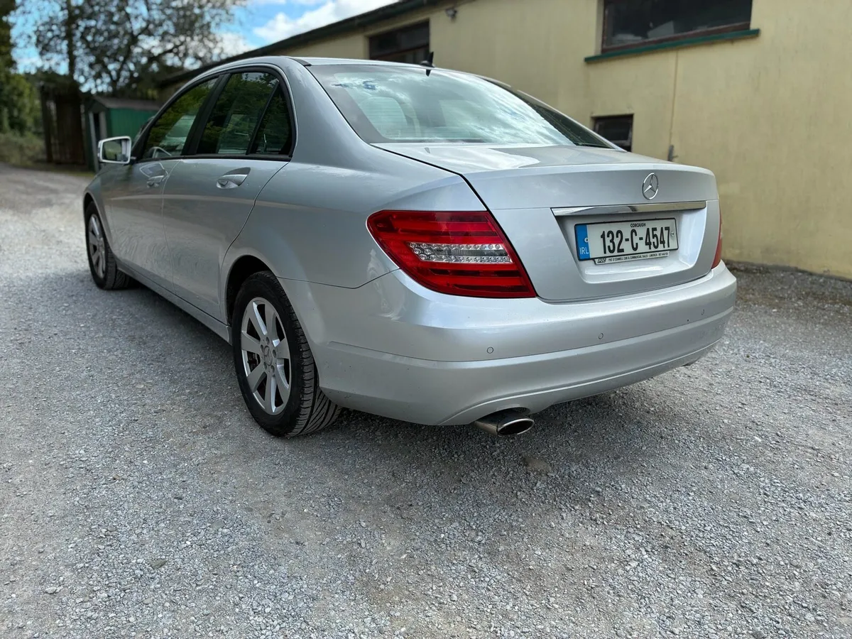 132 MERCEDES BENZ C200 AUTOMATIC NCT+TAX - Image 4