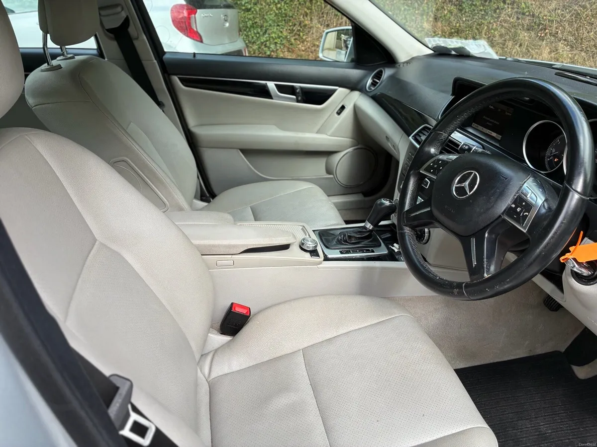 132 MERCEDES BENZ C200 AUTOMATIC NCT+TAX - Image 6