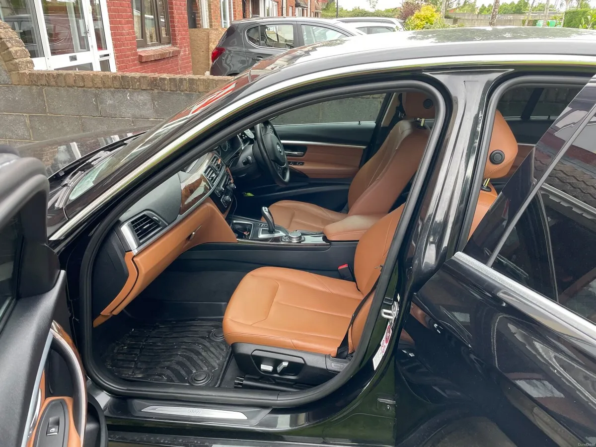 BMW 3-Series 2016 - Image 2