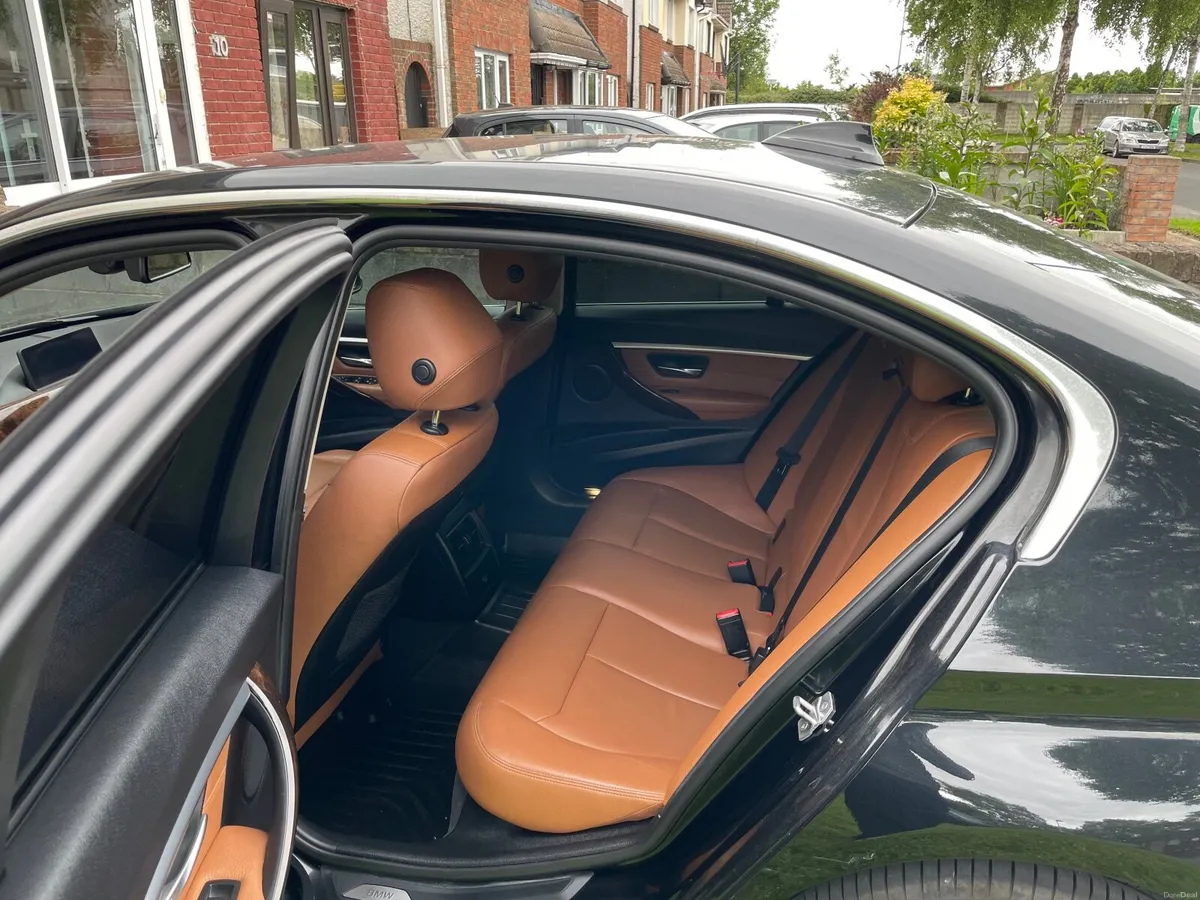BMW 3-Series 2016 - Image 4