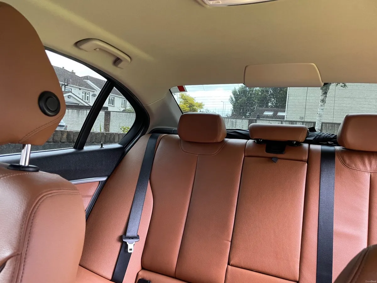 BMW 3-Series 2016 - Image 6