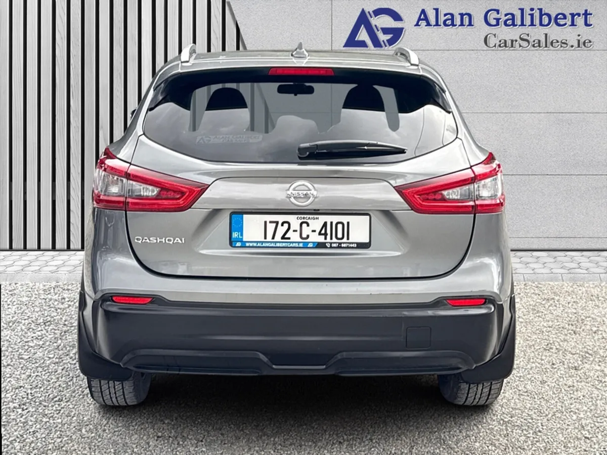 Nissan Qashqai 1.2 SV Petrol  AUTO - Image 6
