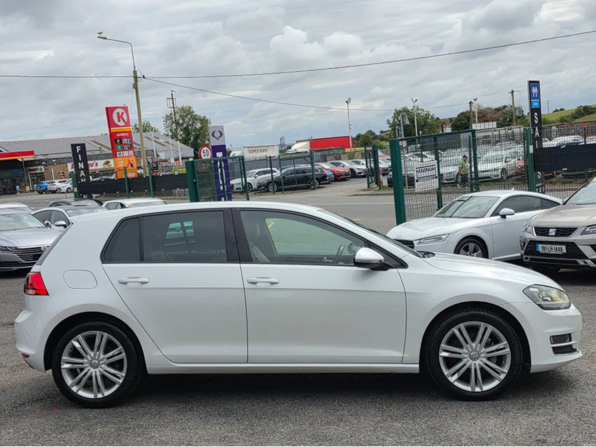Volkswagen Golf 1.4 TSI AUTOMATIC - SPECIAL TAN LE - Image 2