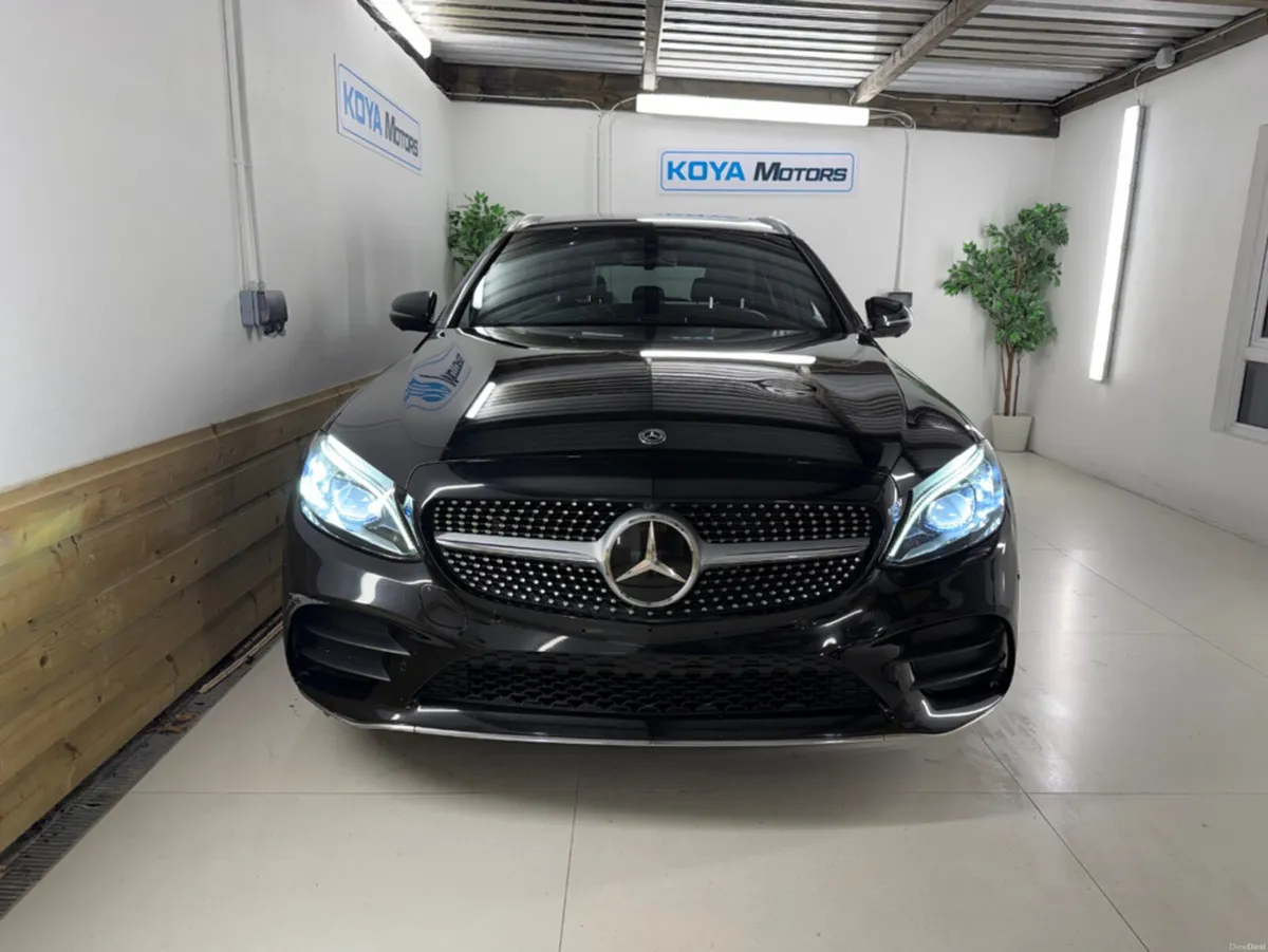 Mercedes-Benz C-Class C220D AMG PLUS LAUREUS EDITI - Image 5