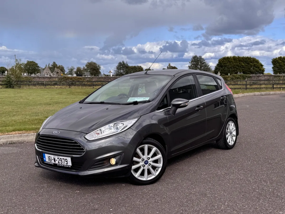 Ford Fiesta MCA TITANIUM 1.25 82PS M5 5 5DR 4DR - Image 6