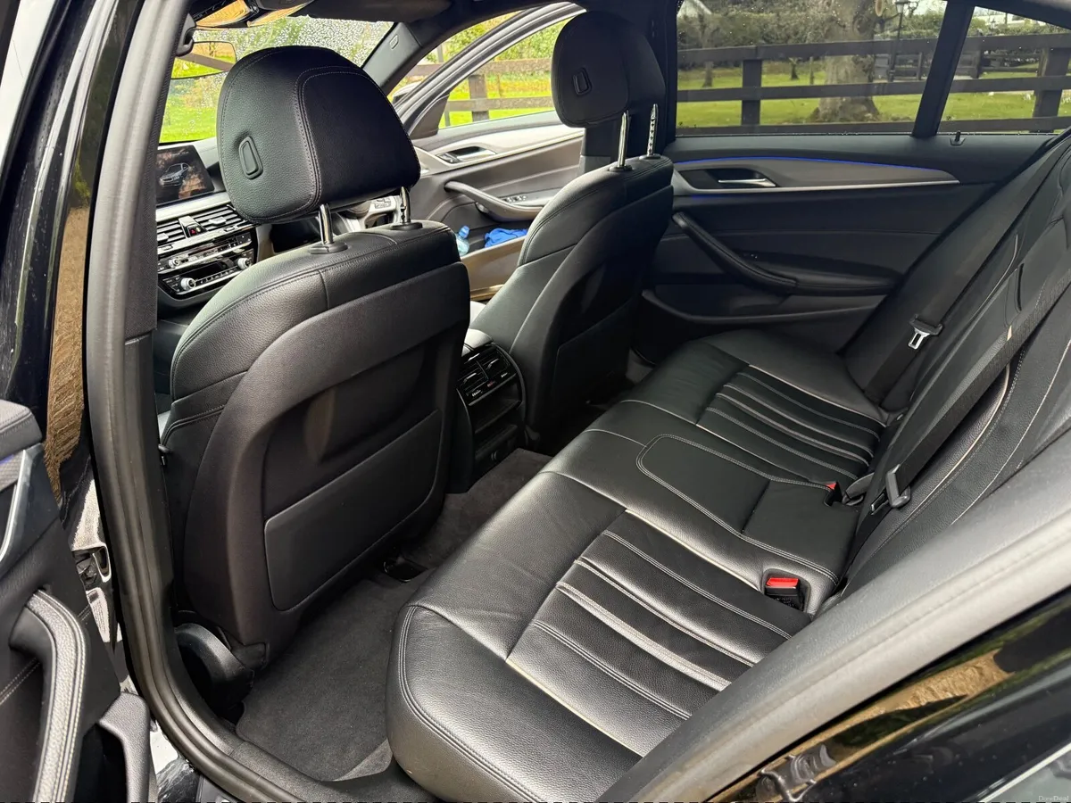 BMW 5-Series 2017 - Image 4