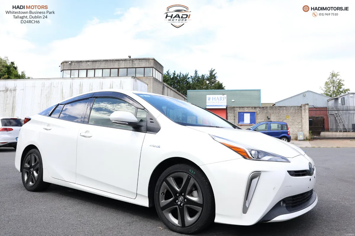 Toyota Prius 1.8 Hybrid 2019 - Image 2