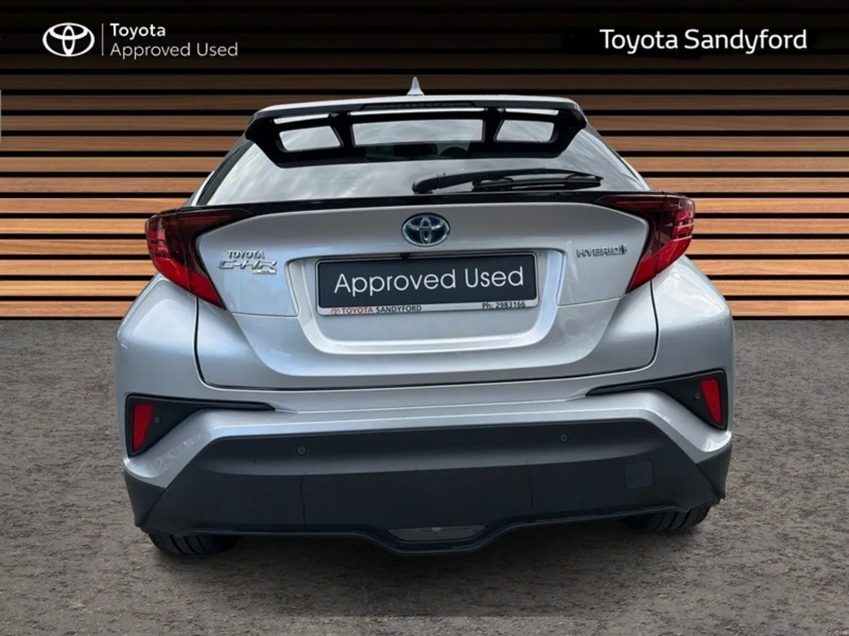 Toyota C-HR HYBRID SOL TOP SPEC // HEATED LEATHER - Image 4