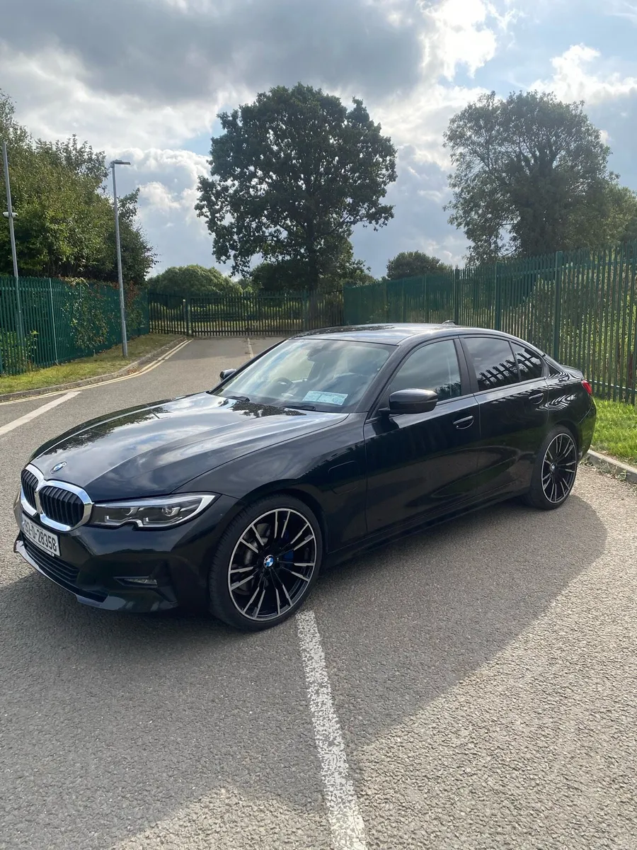 BMW 3 Series 330e M Sport Plug-In Hybrid Auto - Image 5