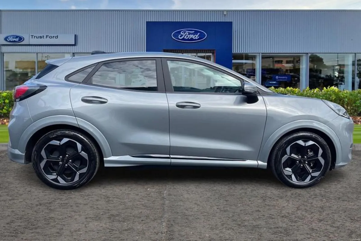 Ford Other Standard Range 43kWh Premium SUV 5dr El - Image 3