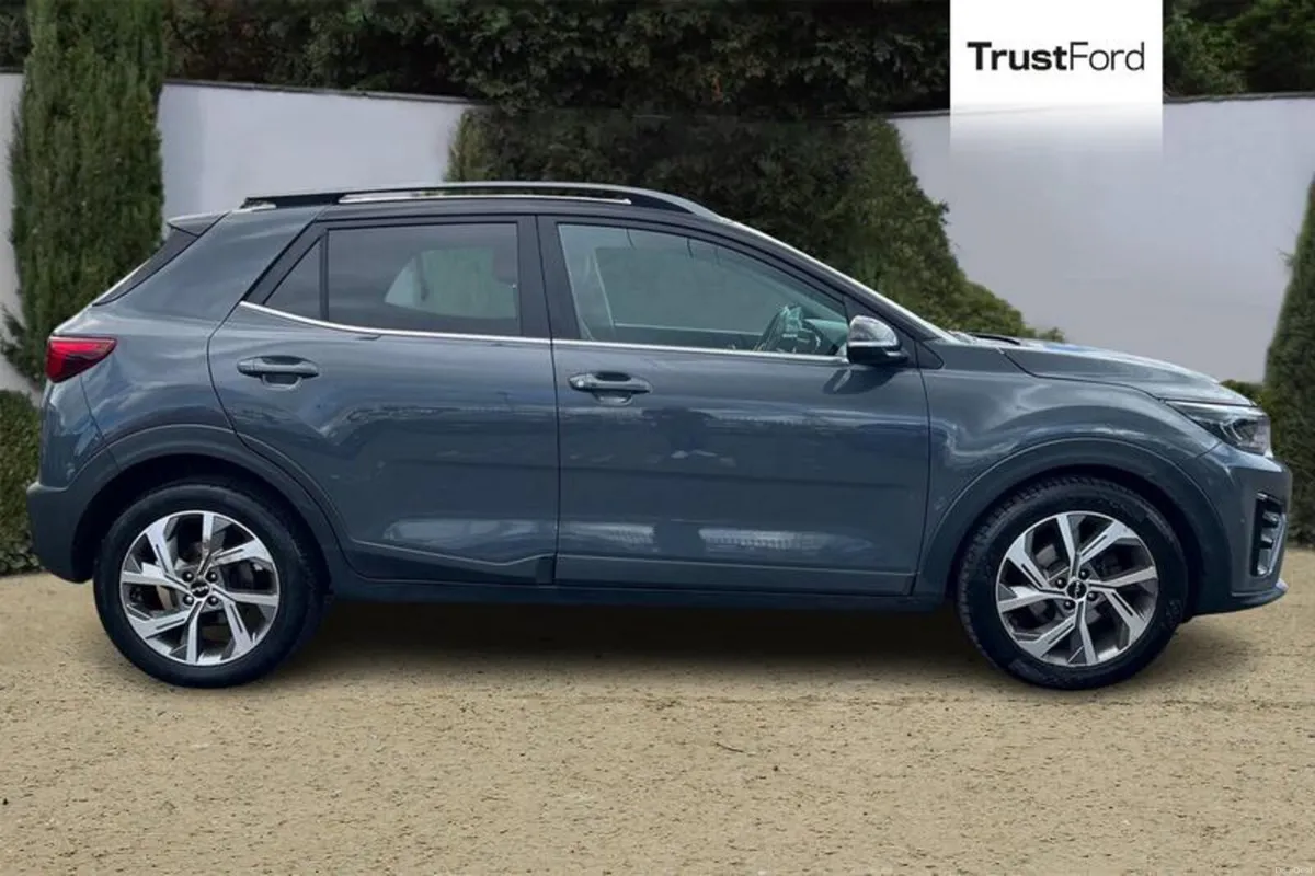 Kia Stonic 1.0T GDi 48V GT-Line S 5dr DCT - FULL S - Image 3