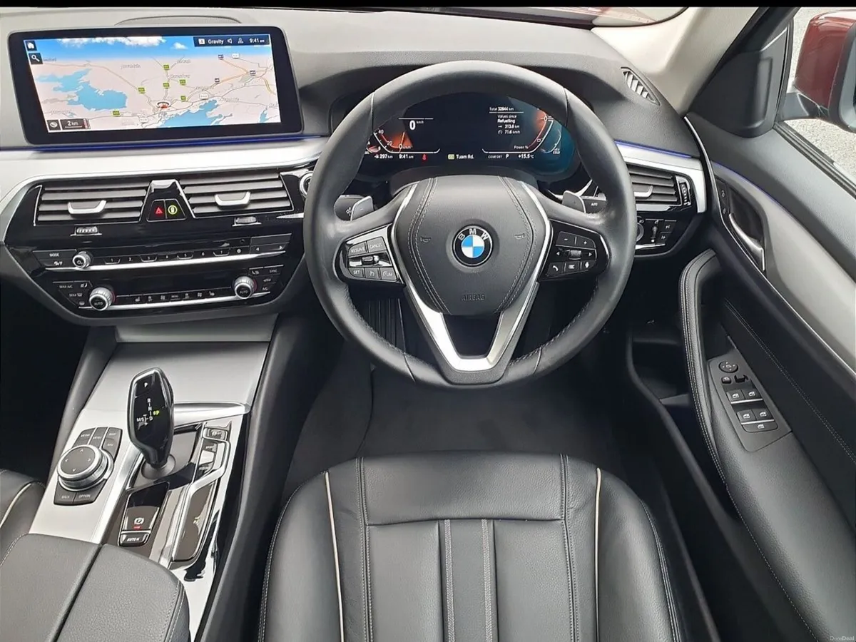 BMW 5-Series 520d SE - Image 5
