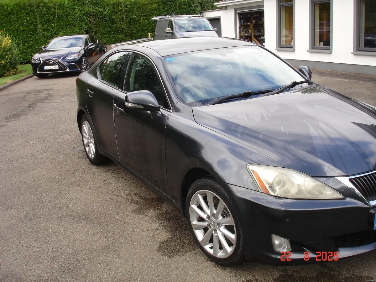Lexus IS 2010 - Image 2