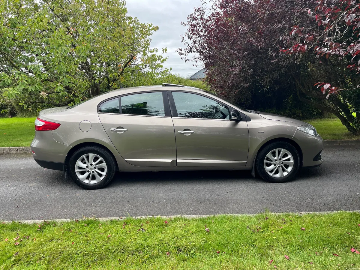 Renault Fluence 2015 - Image 1