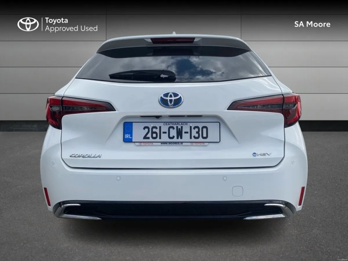 Toyota Corolla ESTATE - SOL TOURING SPORT - Image 4