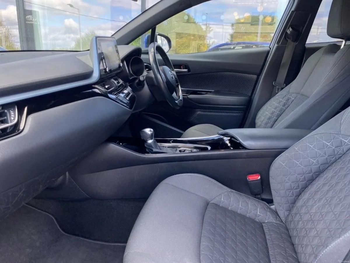 Toyota C-HR C-HR 1.8 HYBRID SPORT - Image 6
