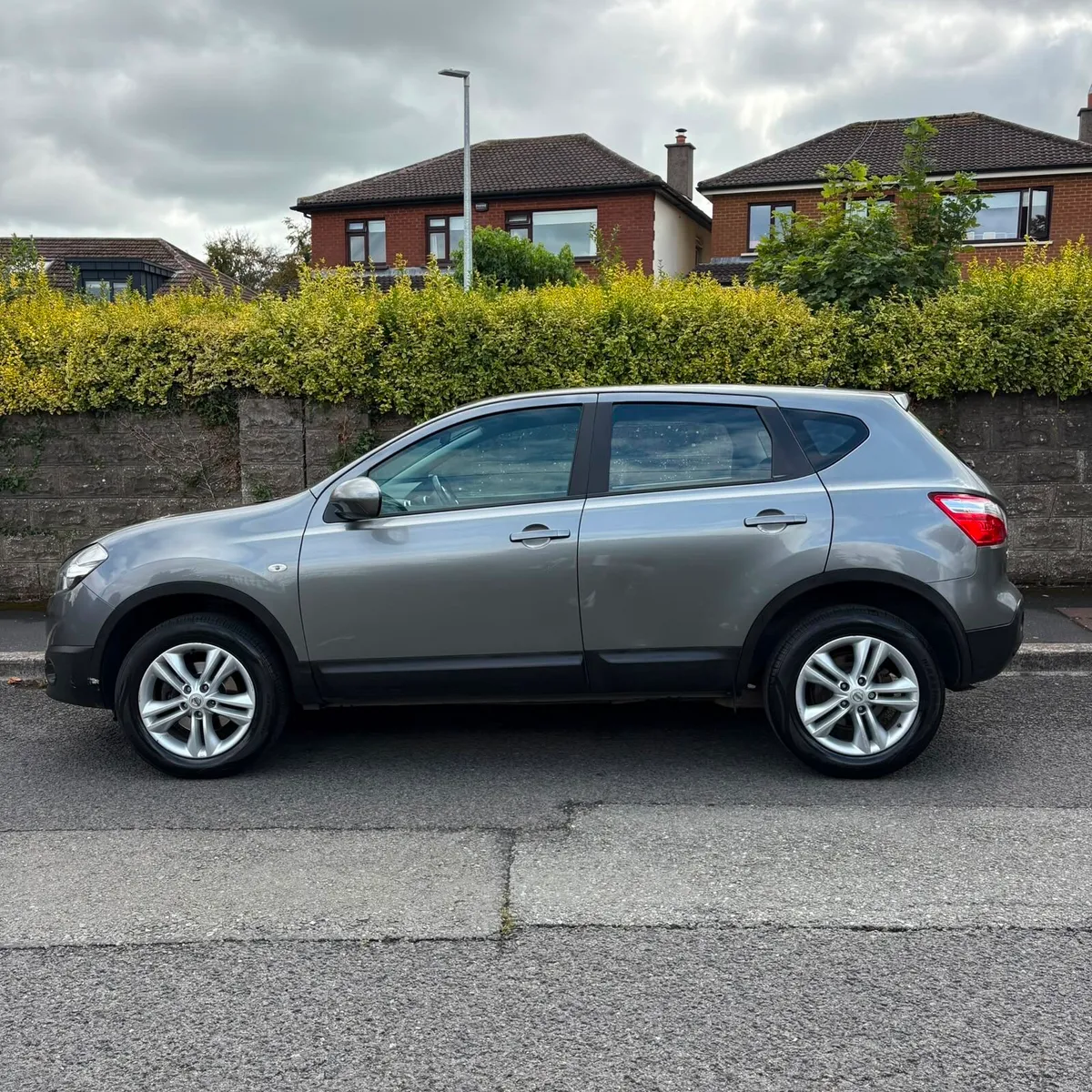 NISSAN QASHQAI NEW NCT 02/27 - Image 4