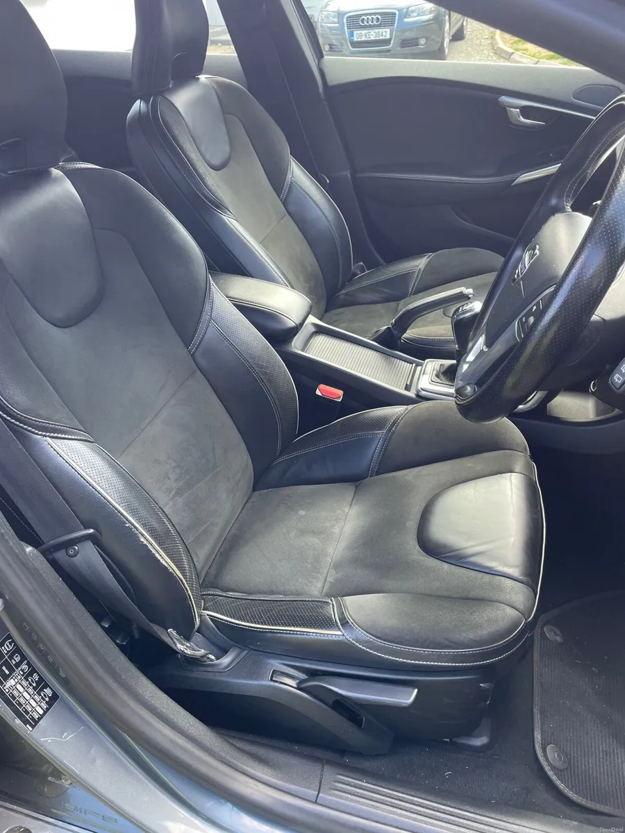 2015 Volvo V40 R-Design with NCT - Image 6