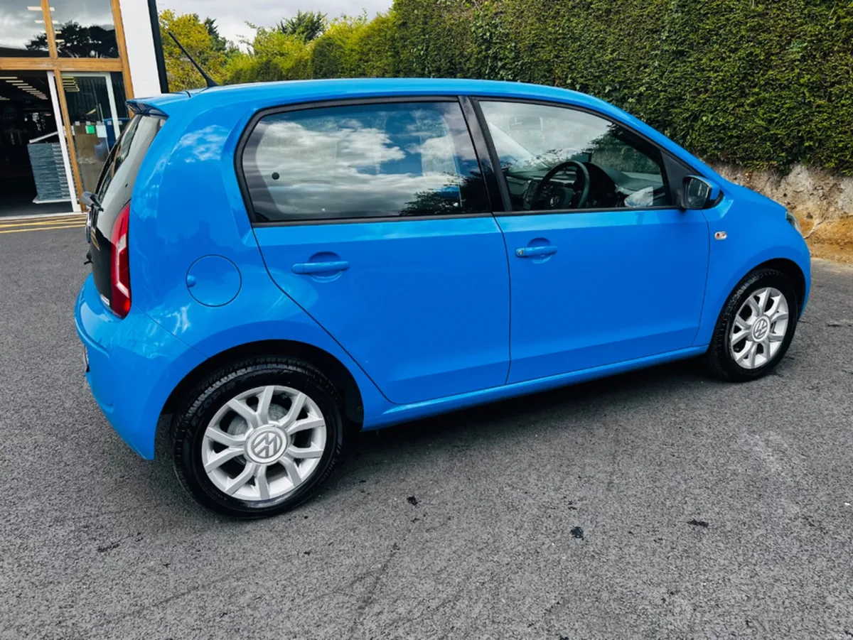 Volkswagen up! 1.0 AUTOMATIC  5 DR  ONLY 46000 KM - Image 4