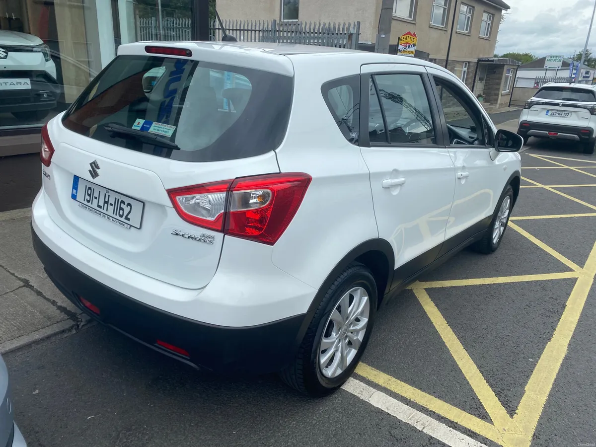 Suzuki SX4 S-Cross SZ4 2019 - Image 4