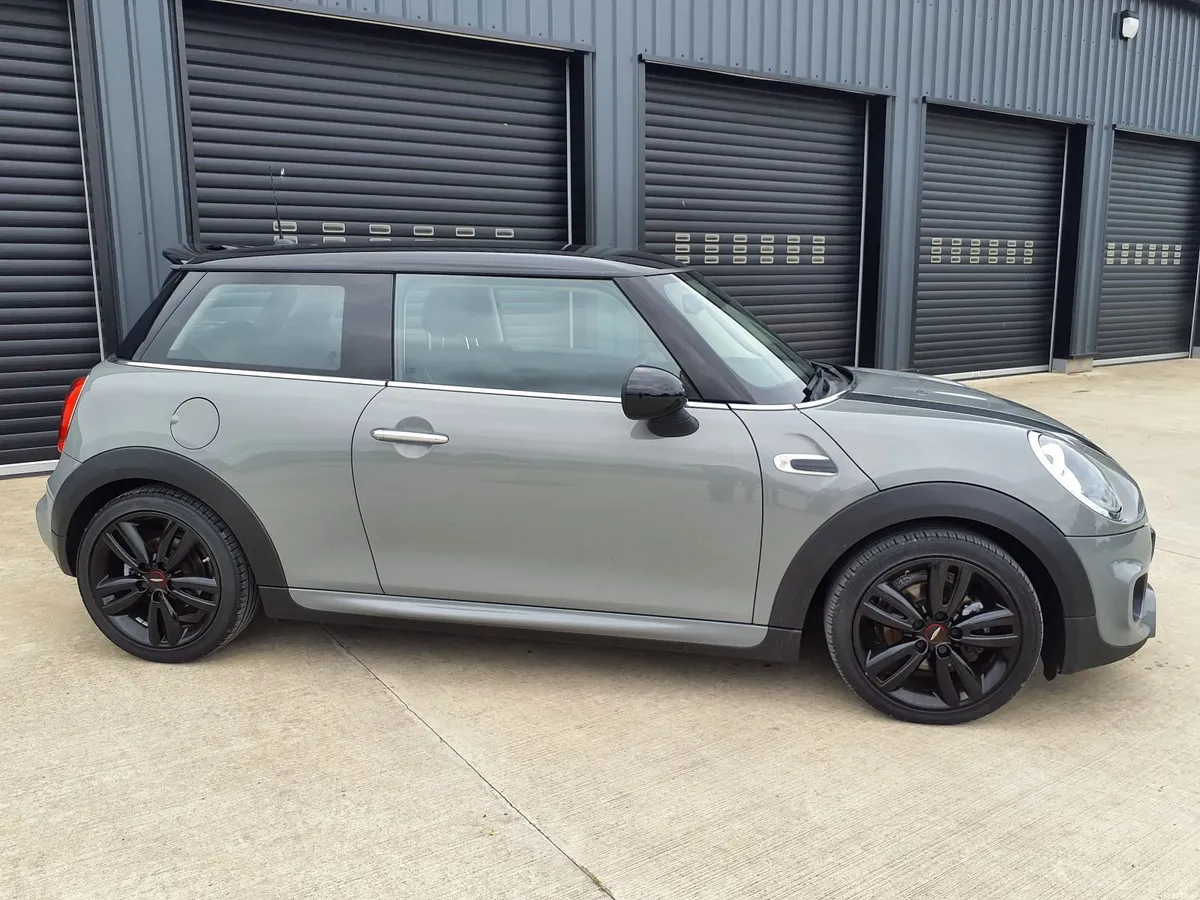 Mini Cooper 2017 John Cooper Works - Image 4