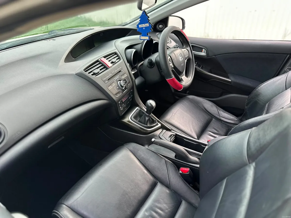 Honda Civic 2013 - Image 5