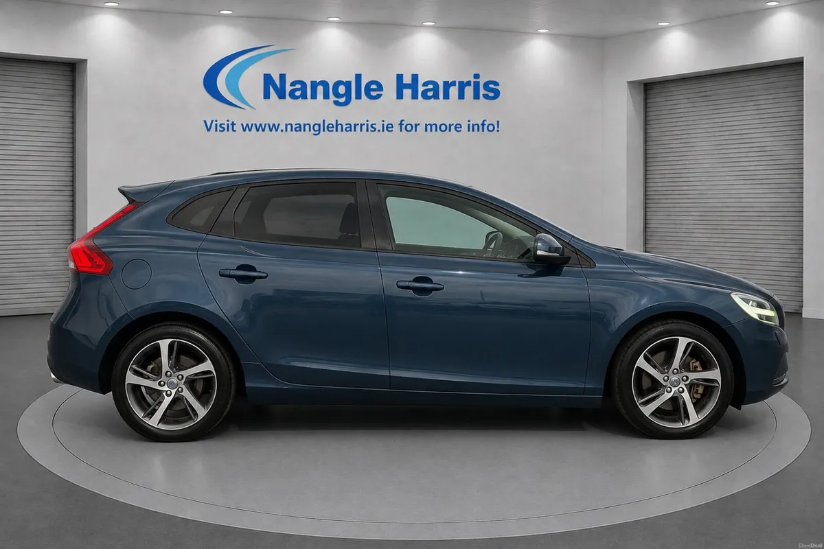 VOLVO V40 2.0 D4 - Image 6