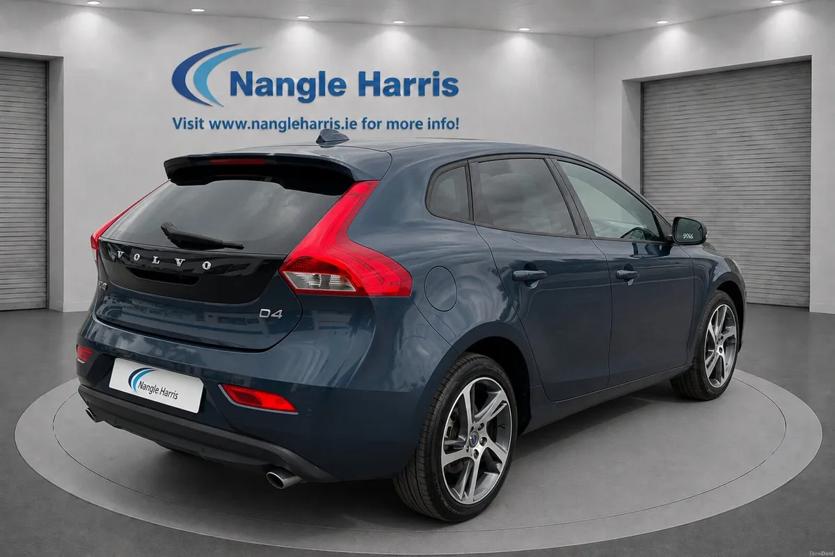 VOLVO V40 2.0 D4 - Image 5
