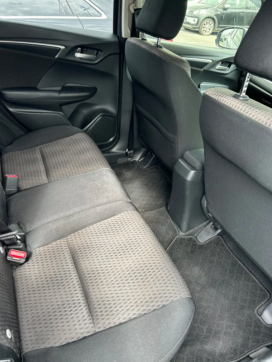 Honda Fit 2019 - Image 5