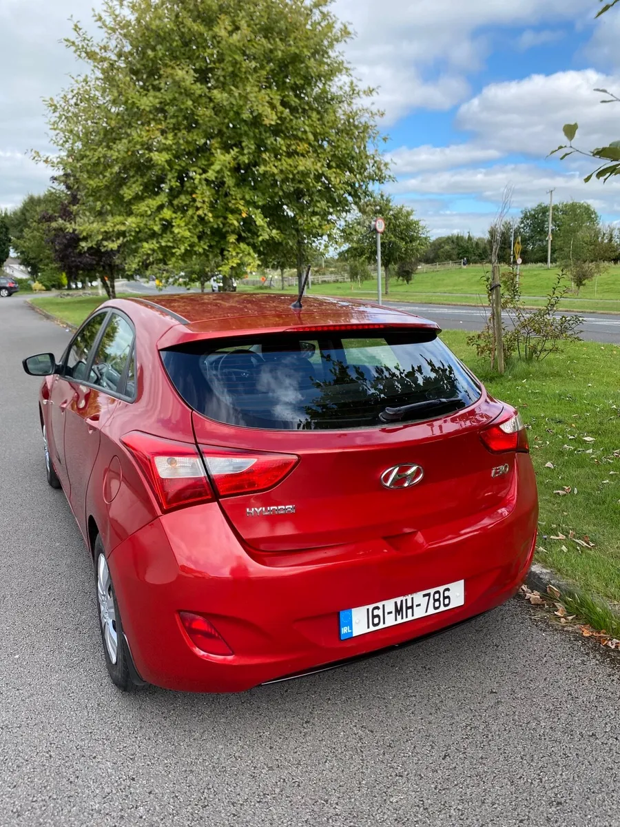 Hyundai i30 2016 - Image 2