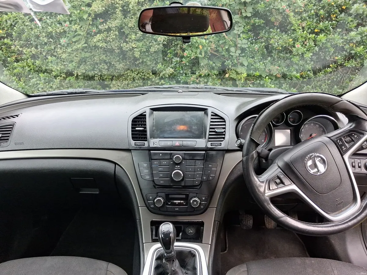 Vauxhall Insignia 2010 - Image 5