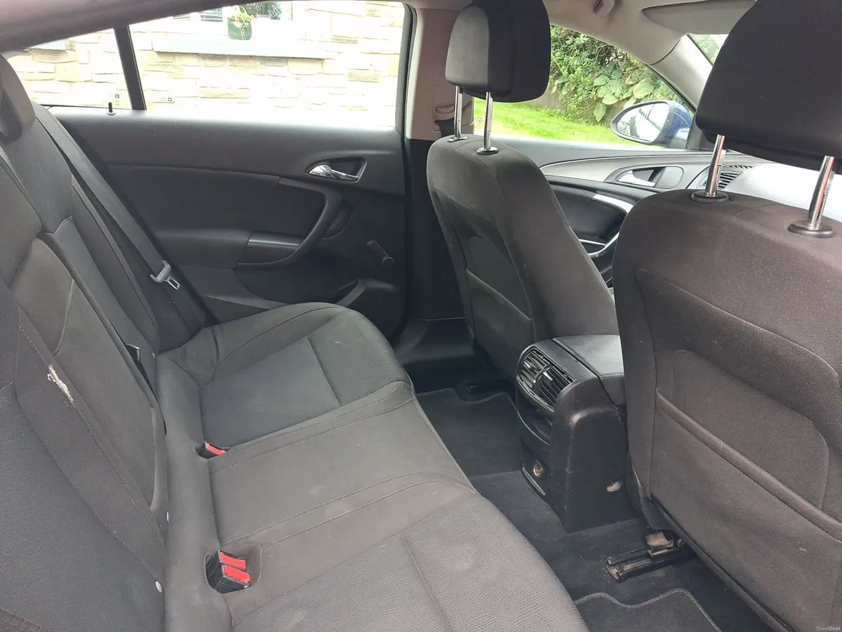 Vauxhall Insignia 2010 - Image 4