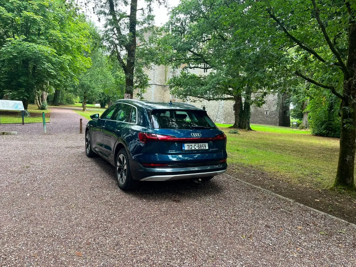Audi Etron 50 Sport Quattro - Image 2